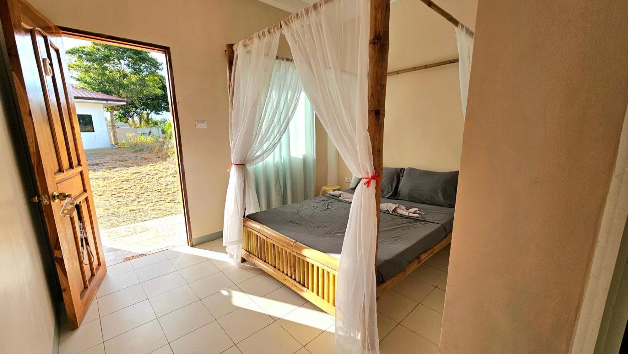 Mangoverde Guesthouse Moalboal Bagian luar foto